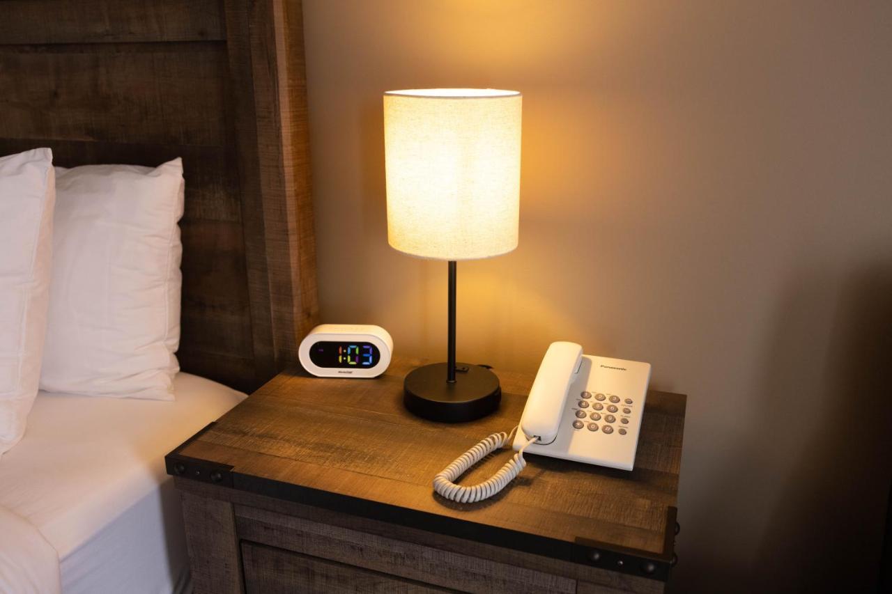 Motel 7 Inn & Suites Beresford Esterno foto
